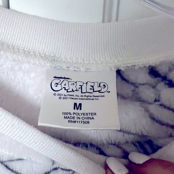 Women’s Super soft Garfield Sweatshirt size M - Picture 4 of 4